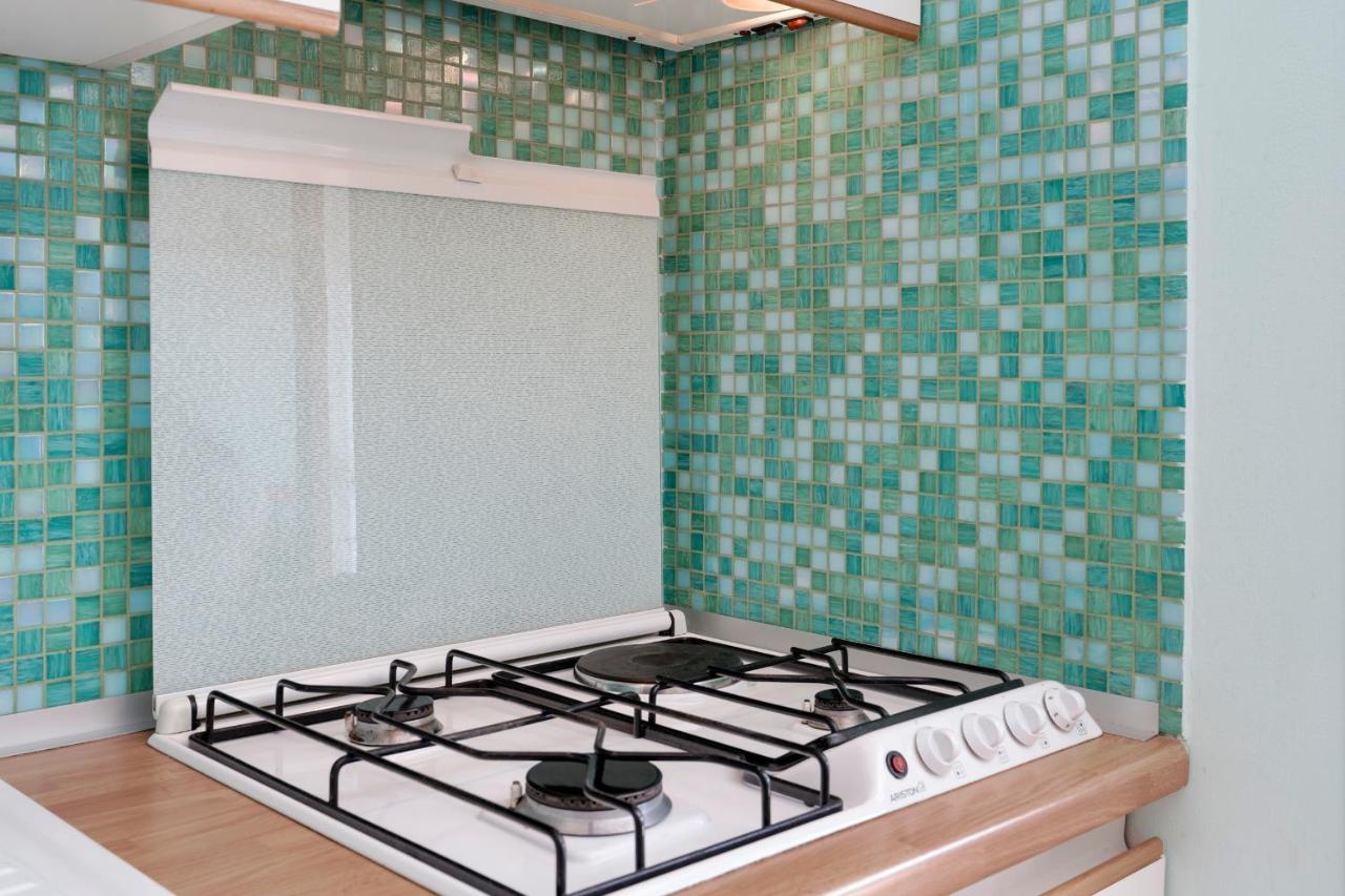 Azzurra Suite - Monolocale Con Piscina E Wifi Sirmione Exterior photo